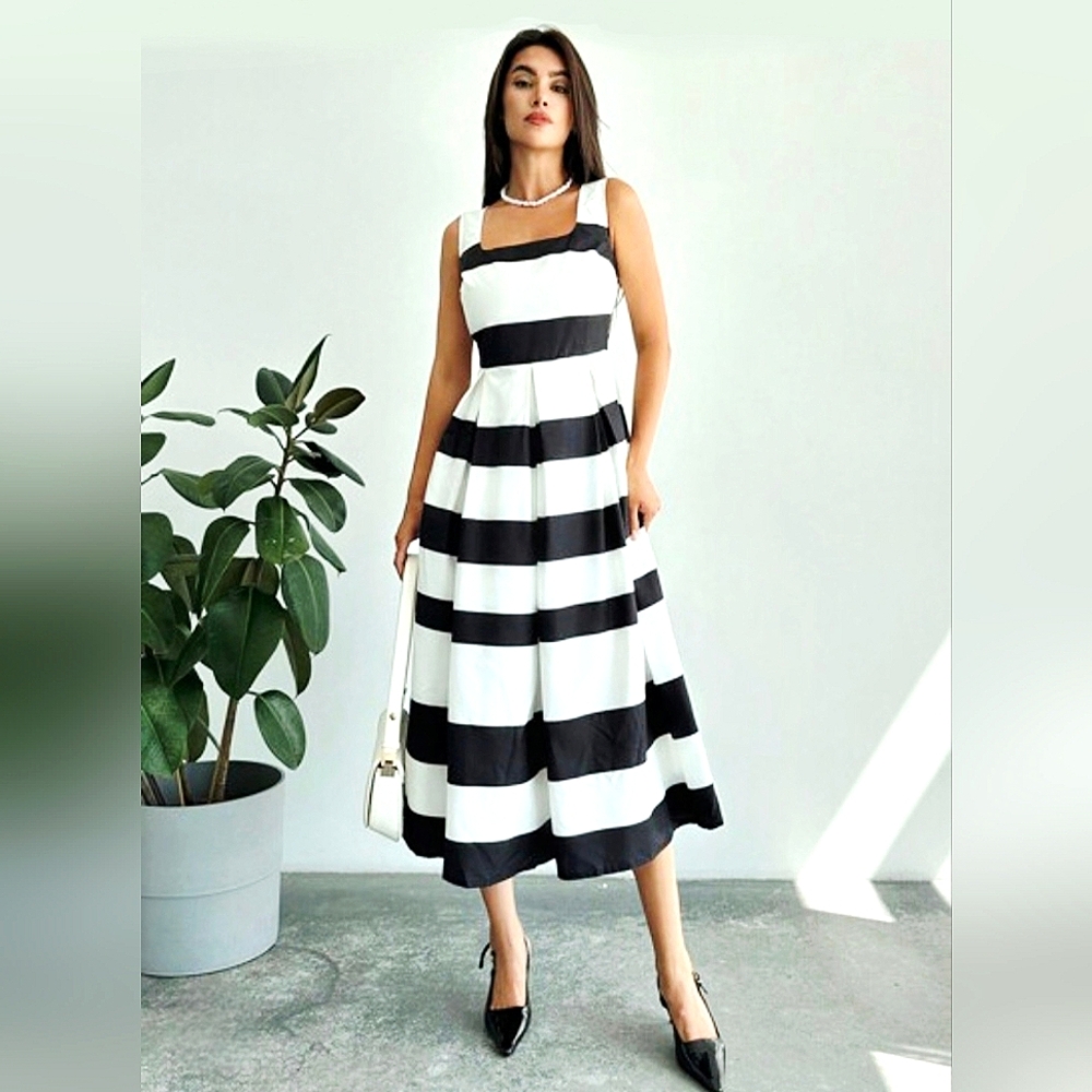 Liz Claiborne Black and White Striped Midi Dress